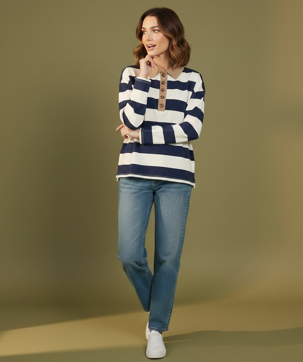 Bayfront Collared Top
— Navy